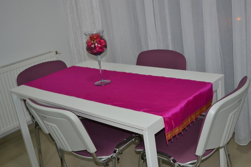 Apartament Purple