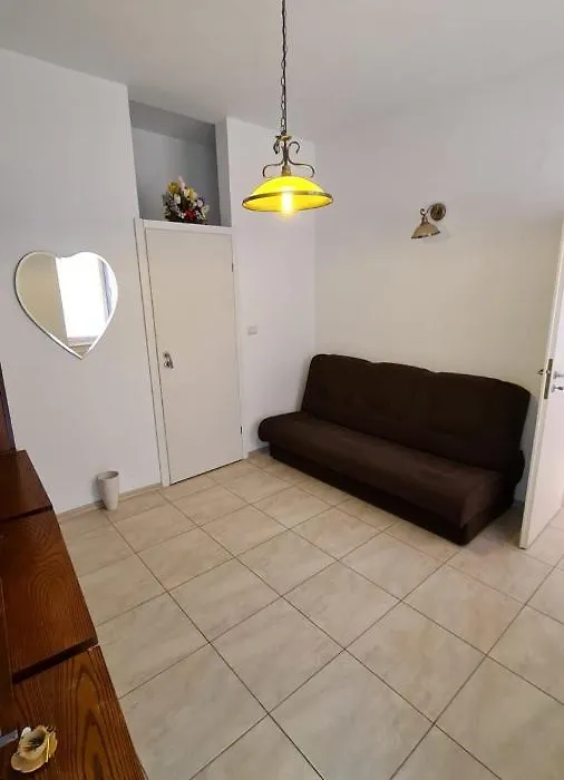 Apartament Centru Plaja Modern-1