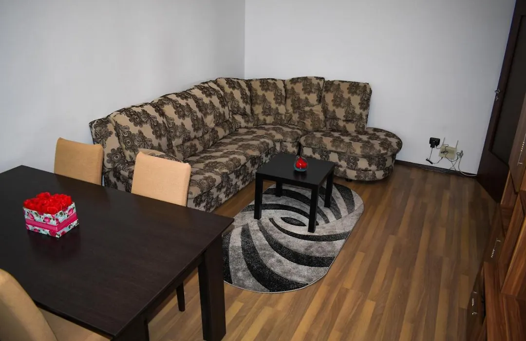 Ynl Apartament-1