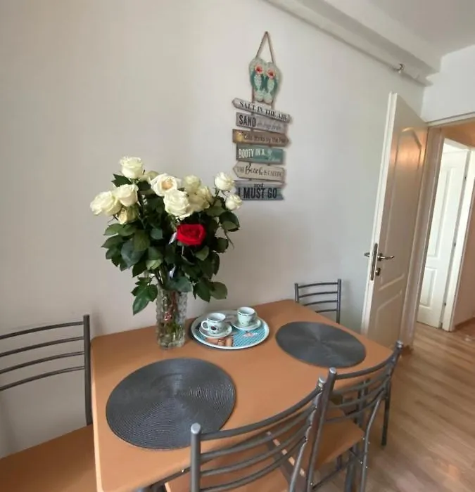 Cozy Neversea Apartament-1