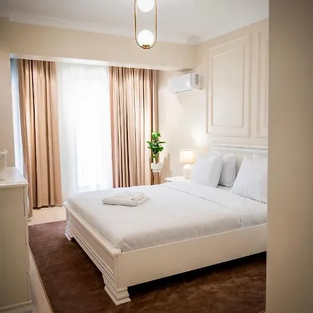 Apartament Zafi Lakeview By Sunny Mamaia-3