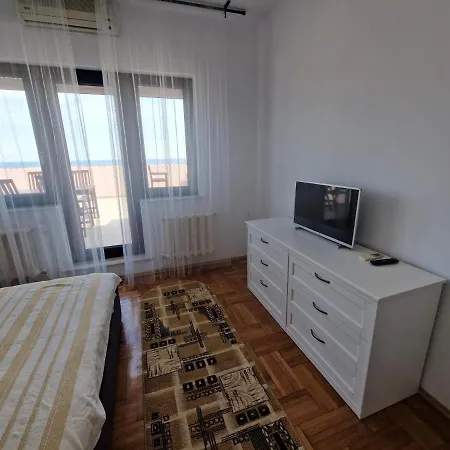Leon Apartment-2