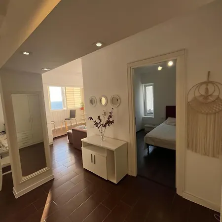 Cozy Sea View-2
