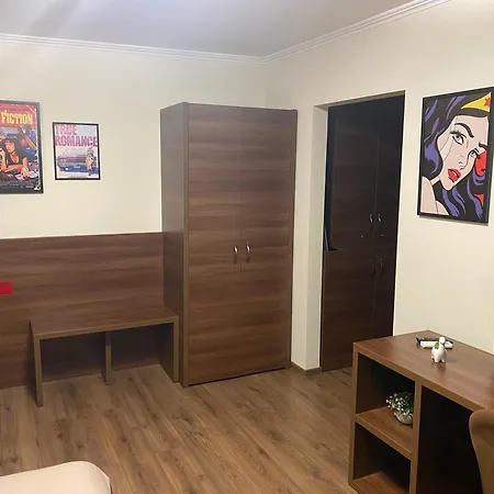 Central Apartment Plaja Neversea-3