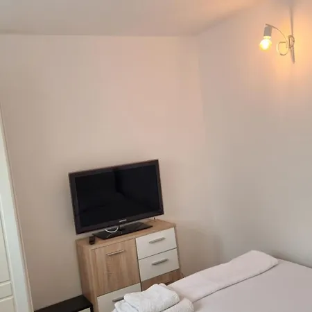 Ade Studio Apartment-2