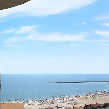 Faleza Nord Summer Residence-3