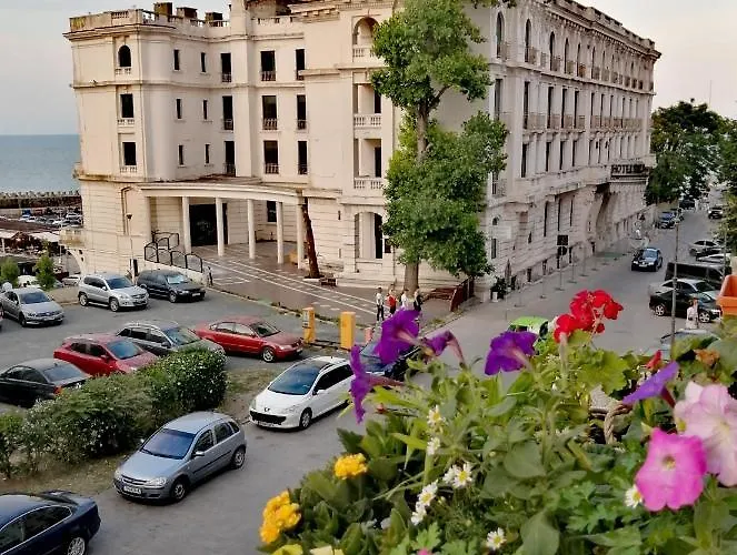 La Eluța Cazino Apartment Constanţa