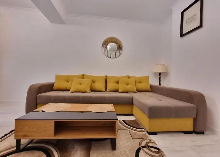 Faleza Nord apartament de lux nou pe malul marii Constanţa