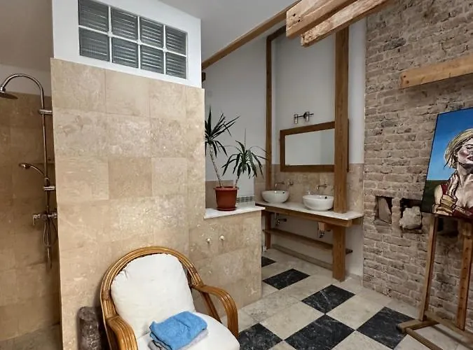 Rustic Room 2 Next To Beach Constanţa
