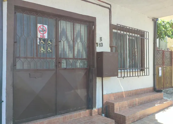 Hostel EMY Camere cu baie proprie aproape de plaja 3 Papuci Constanţa