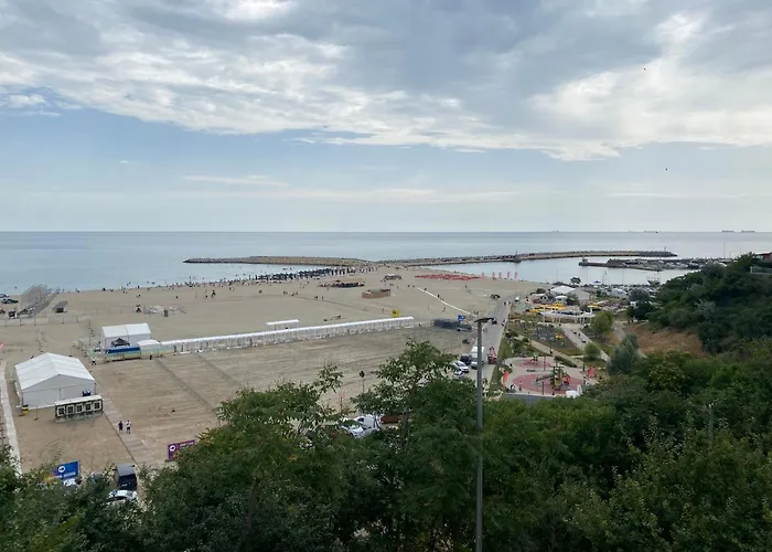 Central Apartment Plaja Neversea Constanţa