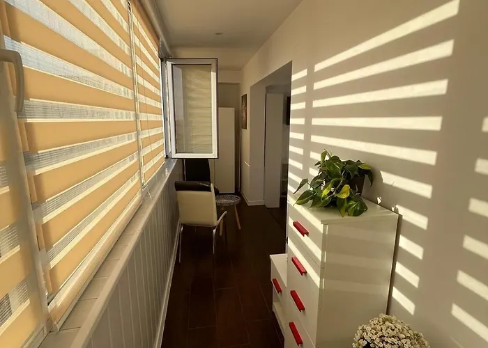 Cozy Sea View Apartment Constanţa