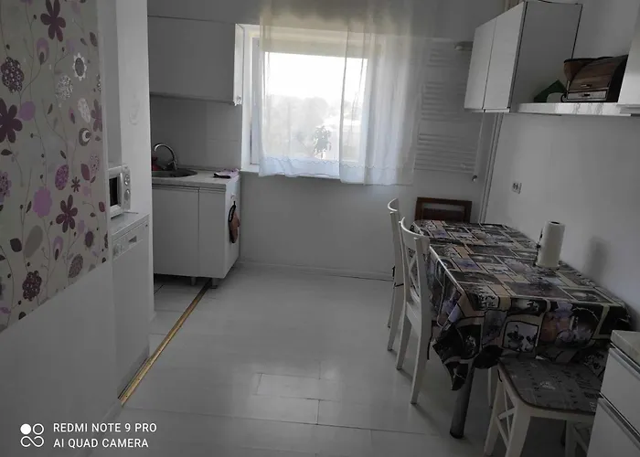 Apartament Faleza Nord Constanţa