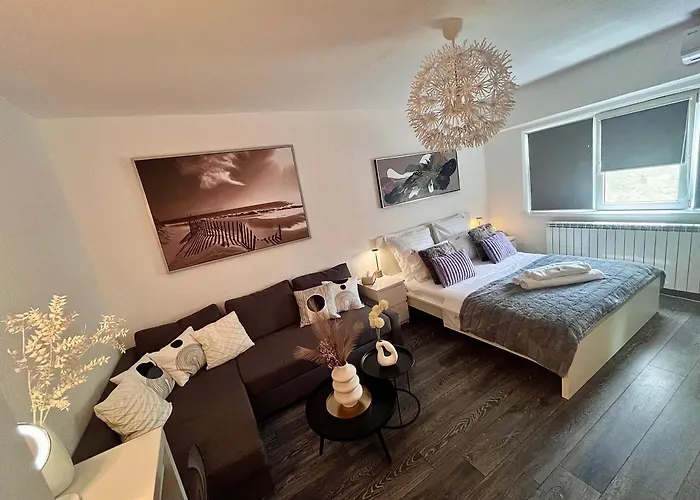 Flh Liberty Home - 2 Queen Beds, Balcony & Free Parking Constanţa
