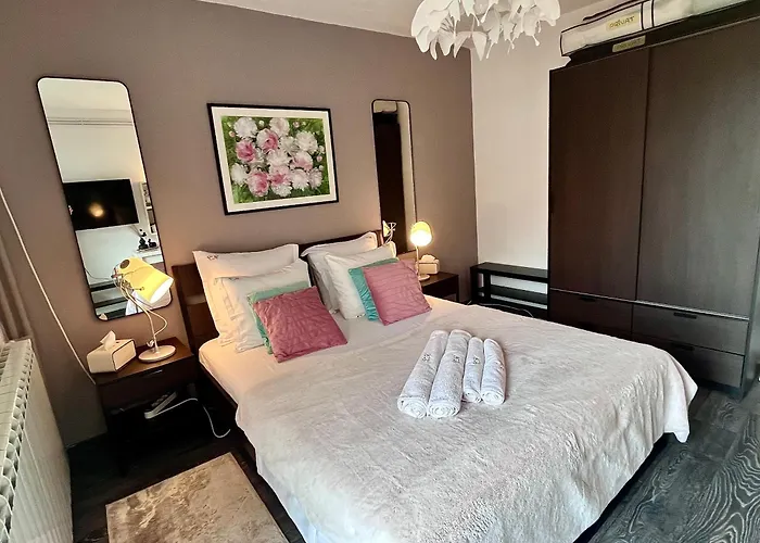 Flh Liberty Home - 2 Queen Beds, Balcony & Free Parking Constanţa
