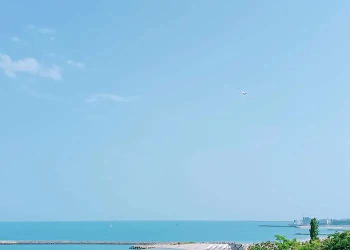 Sunrise Beachfront Relax Residence Constanţa