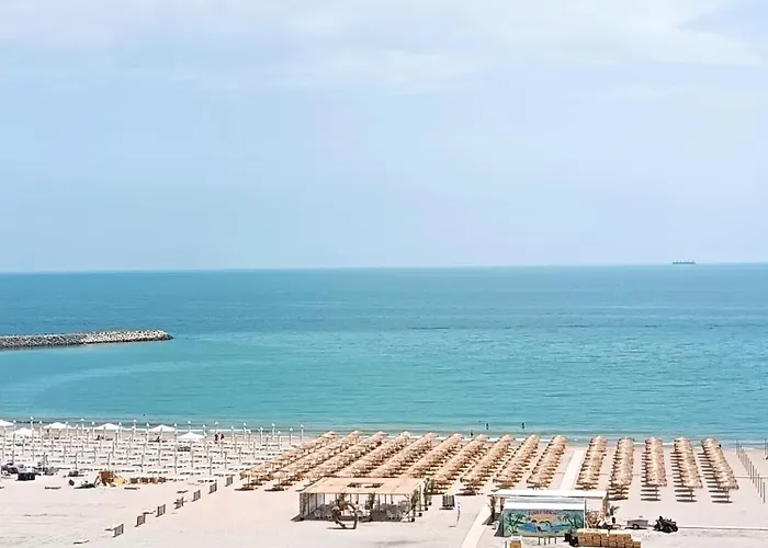 Sunrise Beachfront Relax Residence Constanţa