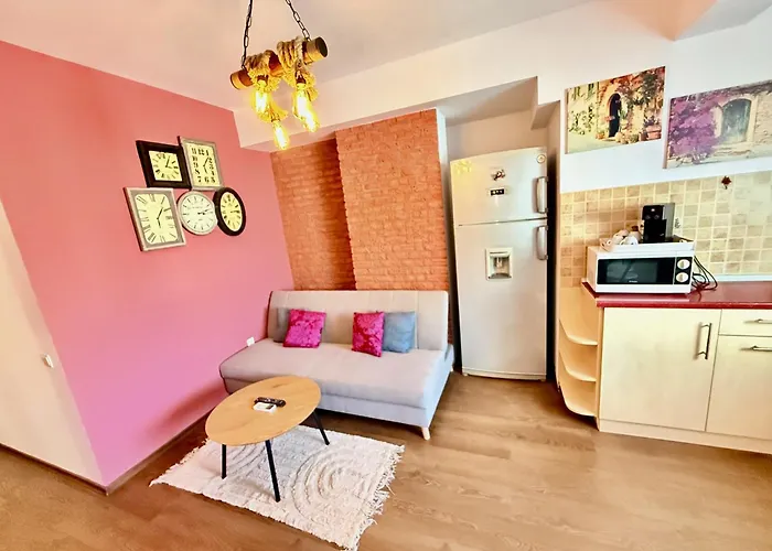 Apartament Centru Plaja Modern Constanţa