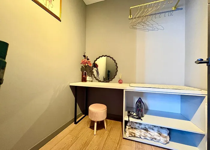 Blue Central Apartment - Neversea Beach - Old Town Constanţa