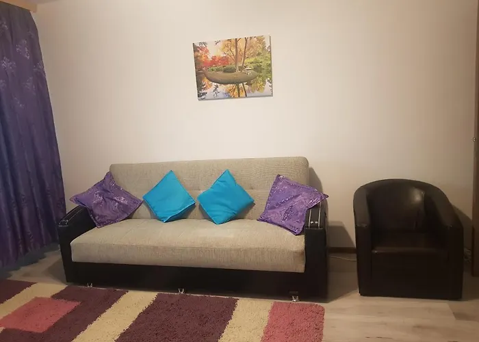 Modern 2-Bedroom Apartment Near Mamaia Beach Constanţa
