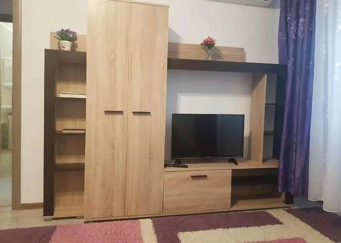 Modern 2-Bedroom Apartment Near Mamaia Beach Constanţa
